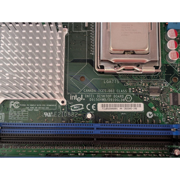 Intel D915GVWB Socket LGA775/T MicroATX Motherboard Win 98 w Celeron D Heatsink - Picture 3 of 10